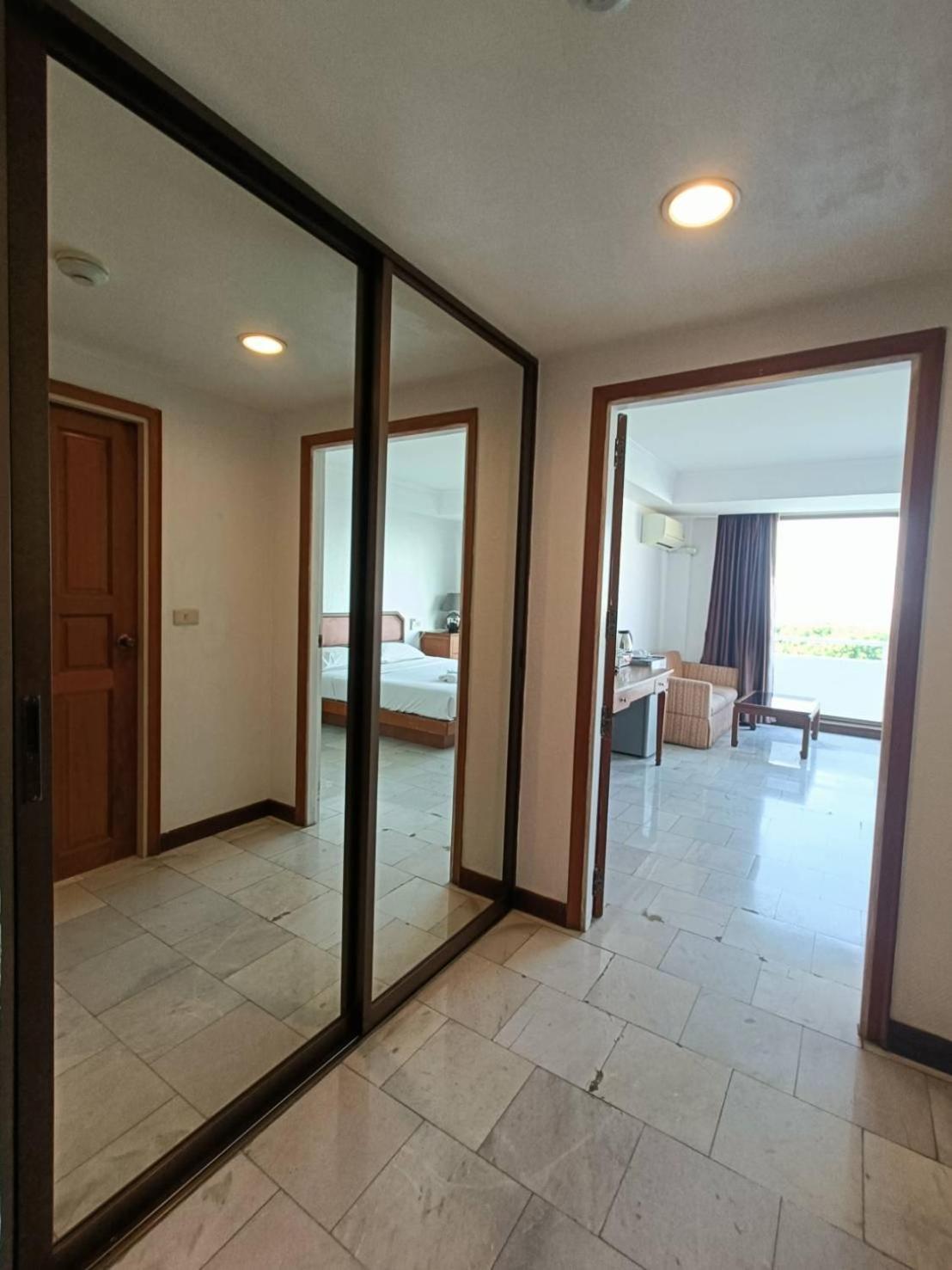 The Monaco Residence Pattaya Exterior foto